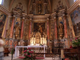Le tabernacle du maître-autel est en marbre de Saint Béat et en bois doré. Il a été réalisé par un sculpteur toulousain renommé, Pierre Lucas - JPEG - 45.1 ko